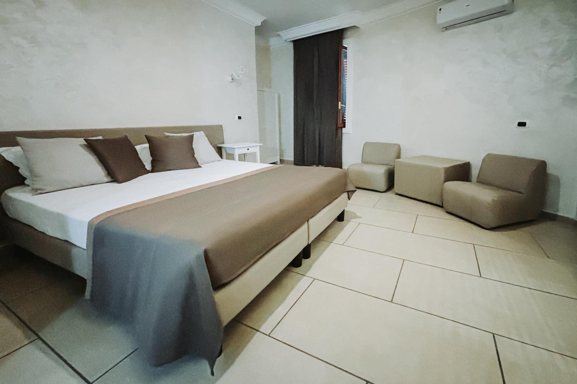 Bee Queen Hotel 3*
